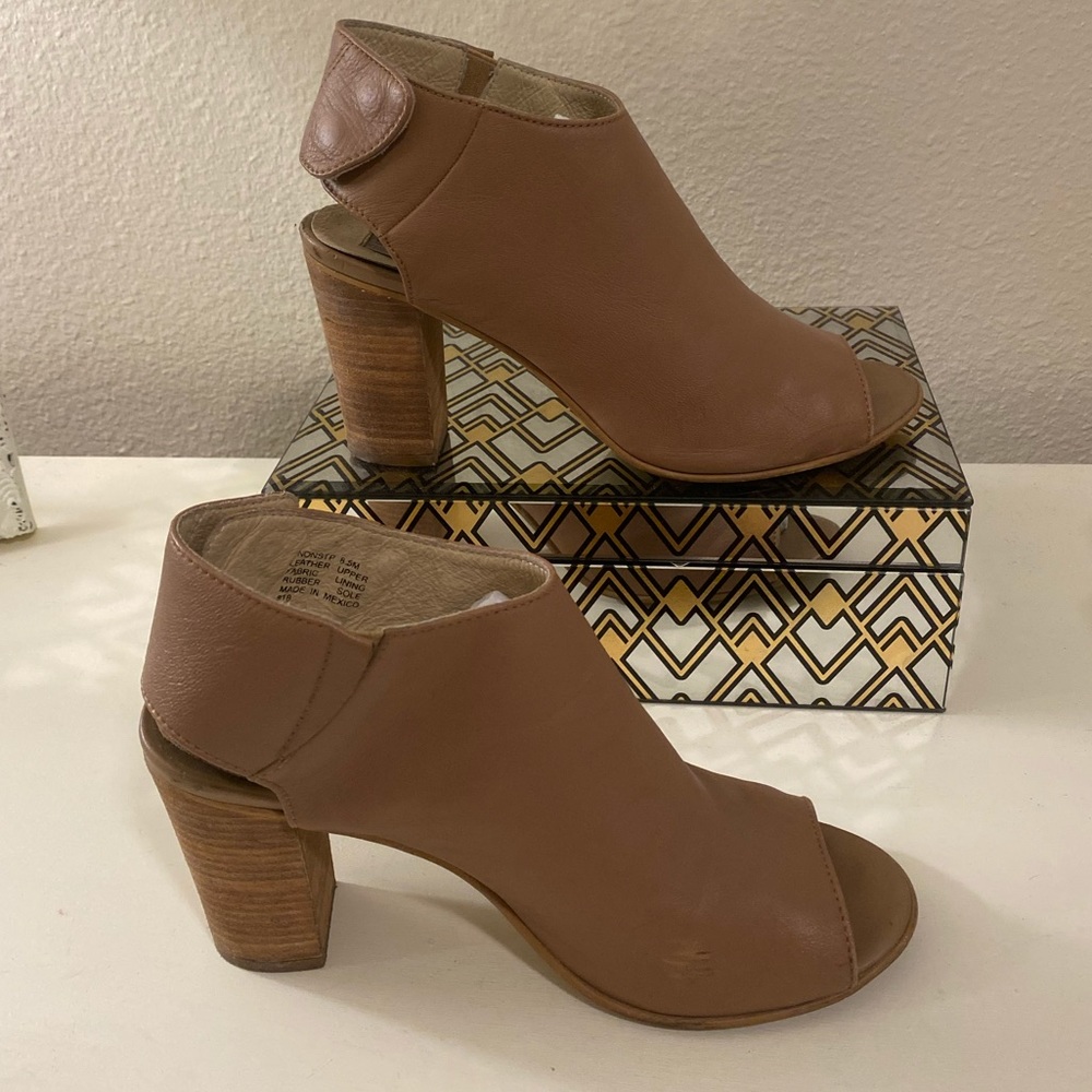 Steve Madden heeled mules sandals